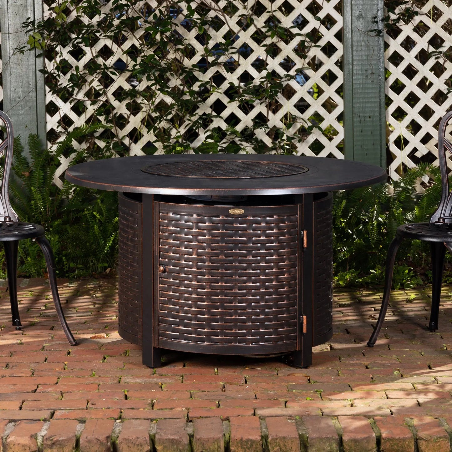 Florence 44" Round Woven Aluminum Convertible Gas Fire Pit Table